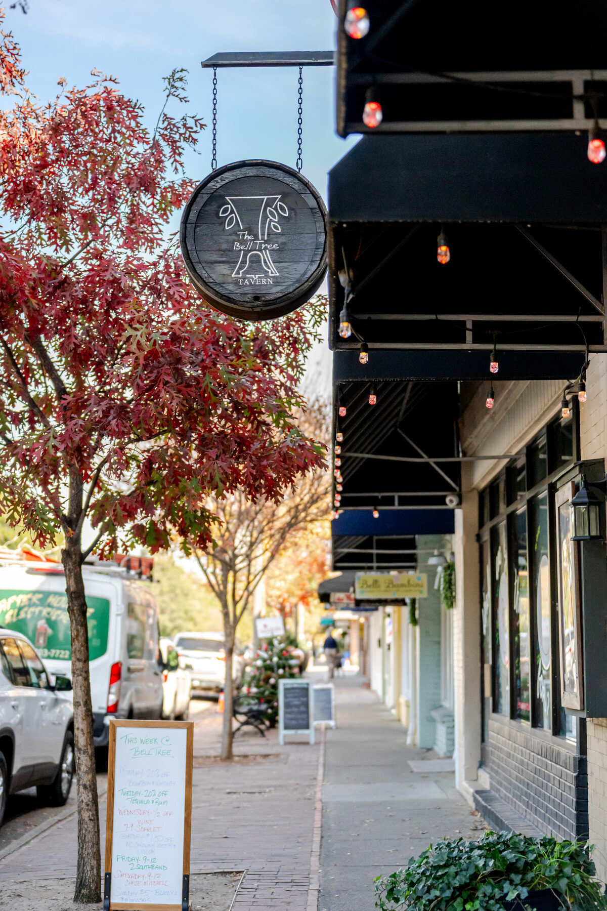 Restaurant exterior photographer Charlotte NC | The Bell Tree Tavern storefront